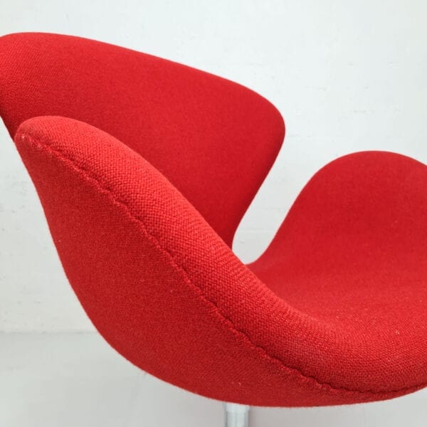 Fritz Hansen Swan Chair in red wool